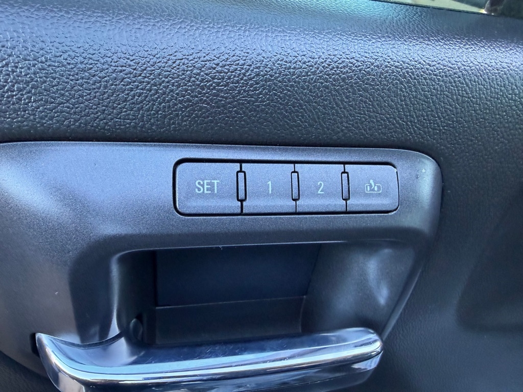 GMC Sierra 1500 SLT Crew Cab Short Box 4WD 2018