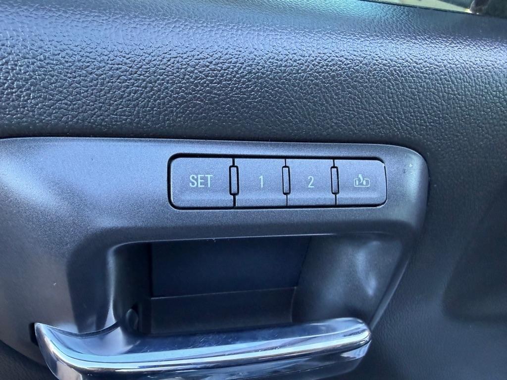 GMC Sierra 1500 SLT Crew Cab Short Box 4WD 2018