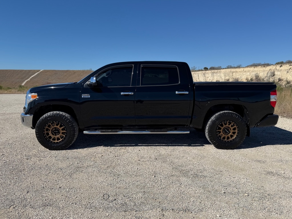 Toyota Tundra Platinum CrewMax 5.7L FFV 4WD 2014