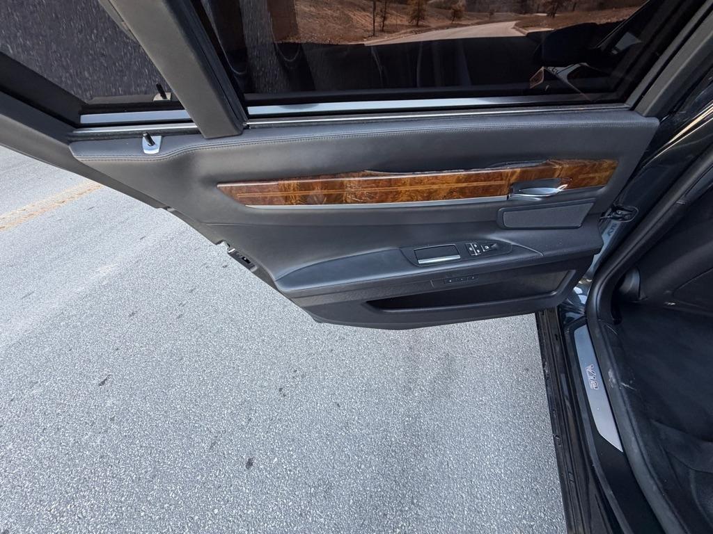 BMW 7-Series 760Li 2013