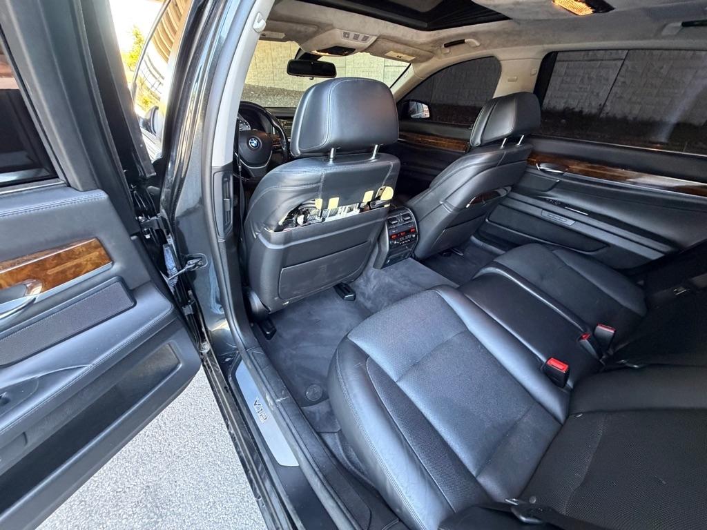 BMW 7-Series 760Li 2013