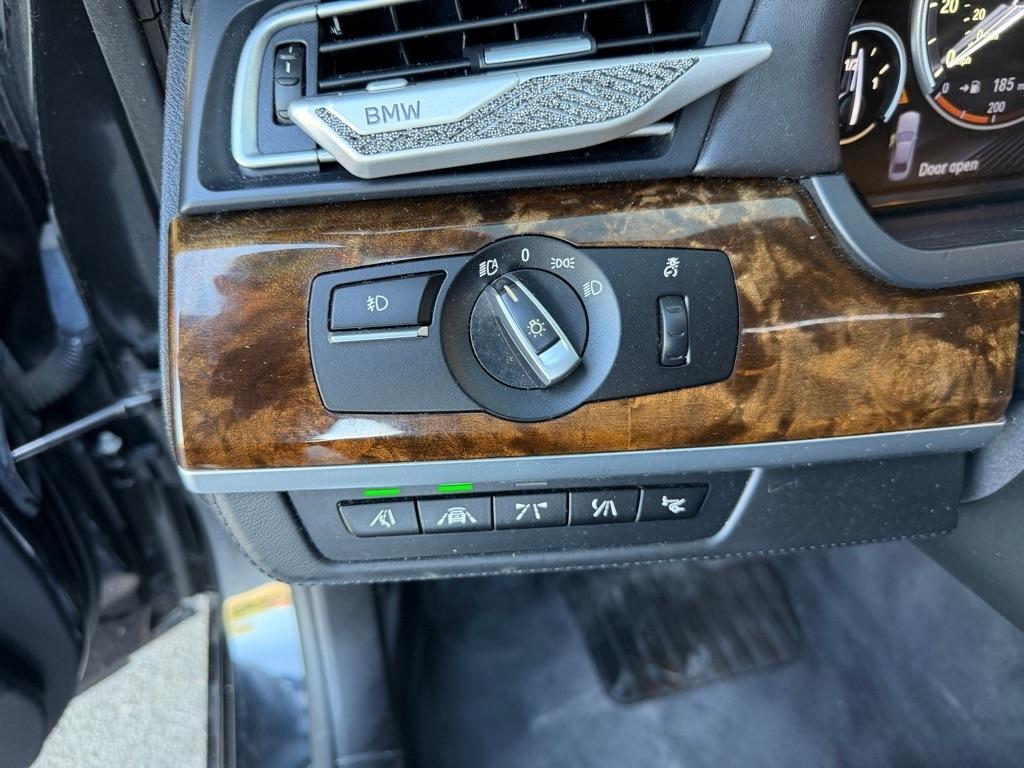 BMW 7-Series 760Li 2013