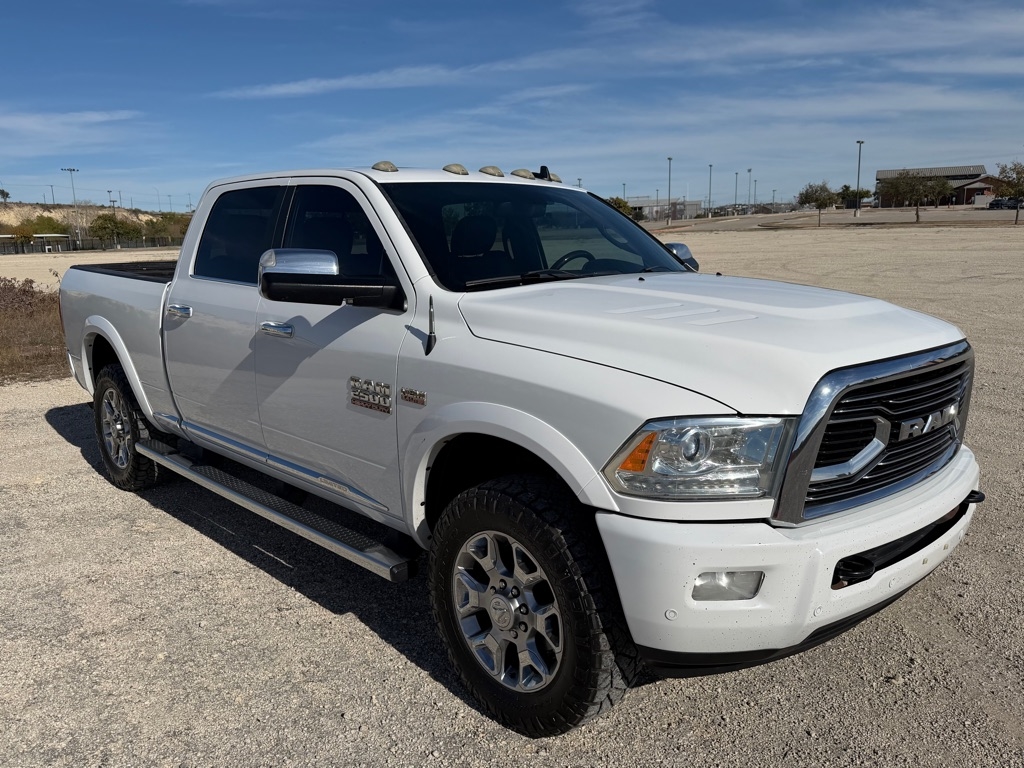 RAM 2500 Longhorn Crew Cab SWB 4WD 2016