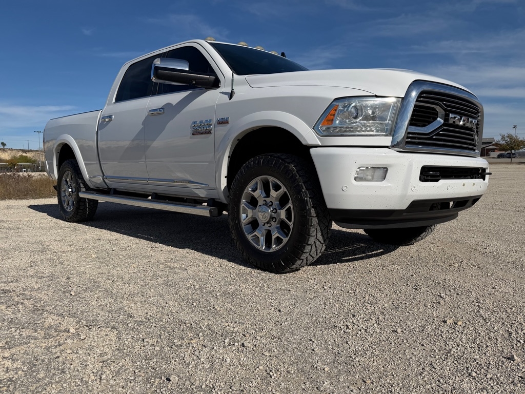 RAM 2500 Longhorn Crew Cab SWB 4WD 2016