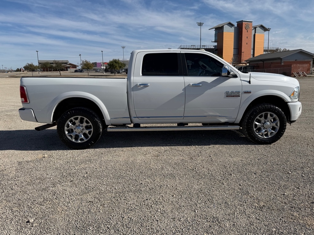 RAM 2500 Longhorn Crew Cab SWB 4WD 2016