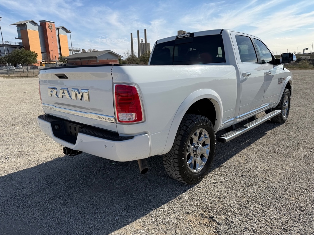 RAM 2500 Longhorn Crew Cab SWB 4WD 2016