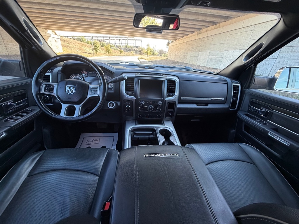 RAM 2500 Longhorn Crew Cab SWB 4WD 2016