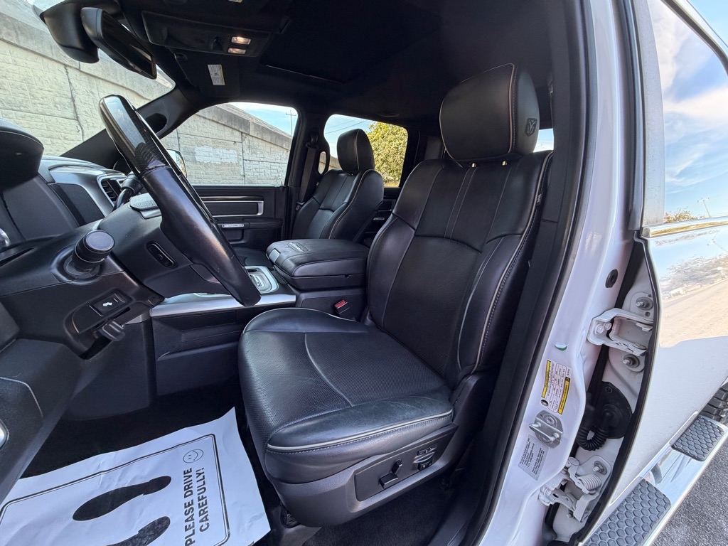 RAM 2500 Longhorn Crew Cab SWB 4WD 2016