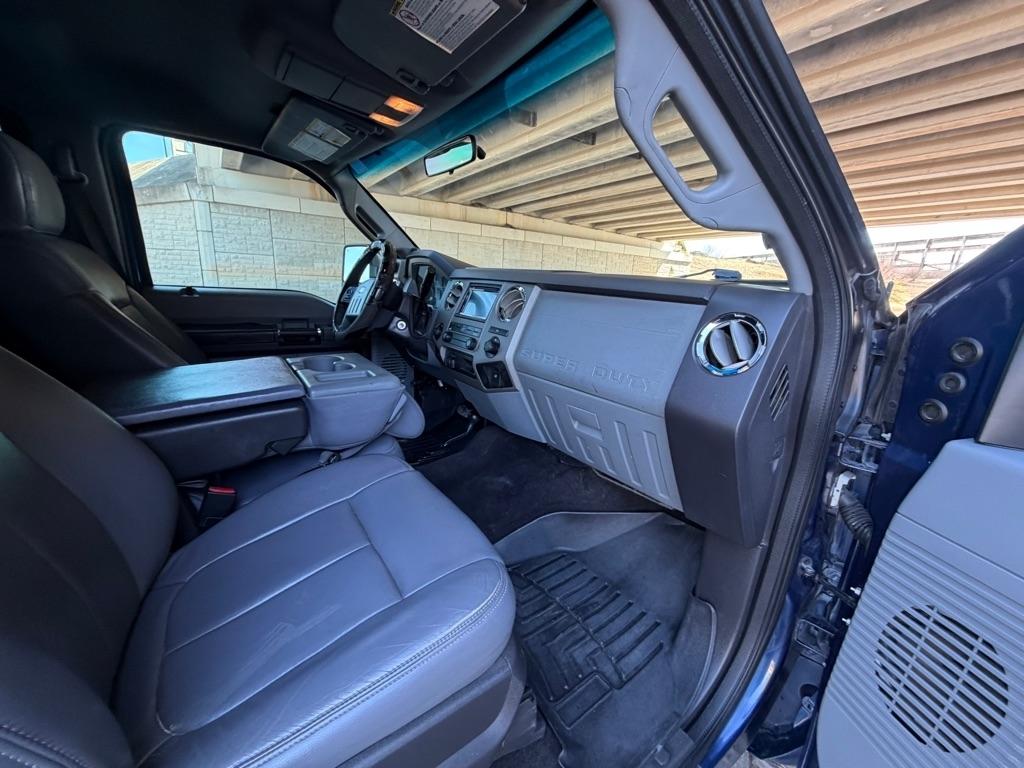 Ford F-250 SD King Ranch Crew Cab 4WD 2011