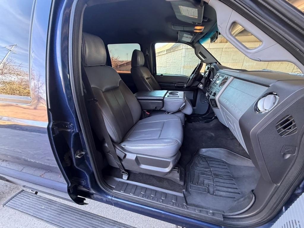 Ford F-250 SD King Ranch Crew Cab 4WD 2011