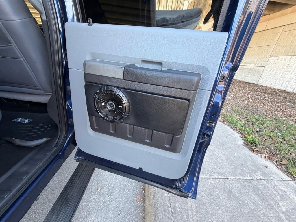 Ford F-250 SD King Ranch Crew Cab 4WD 2011