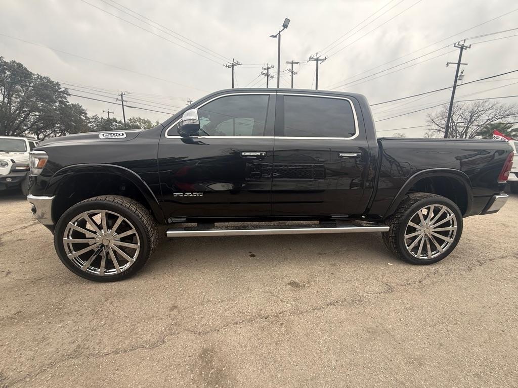 RAM 1500 Laramie Crew Cab SWB 2WD 2019