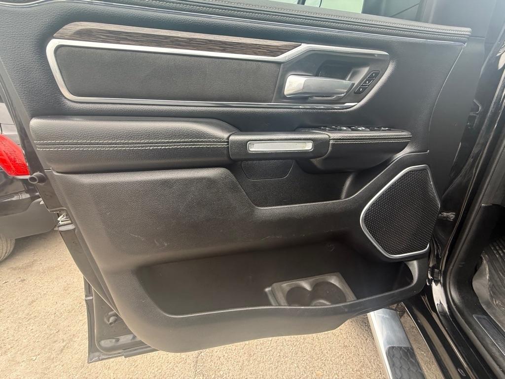 RAM 1500 Laramie Crew Cab SWB 2WD 2019