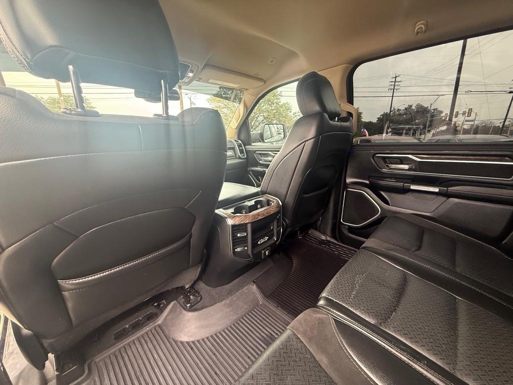 RAM 1500 Laramie Crew Cab SWB 2WD 2019