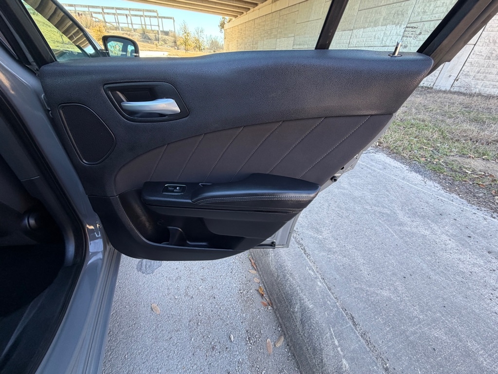 Dodge Charger SXT 2017