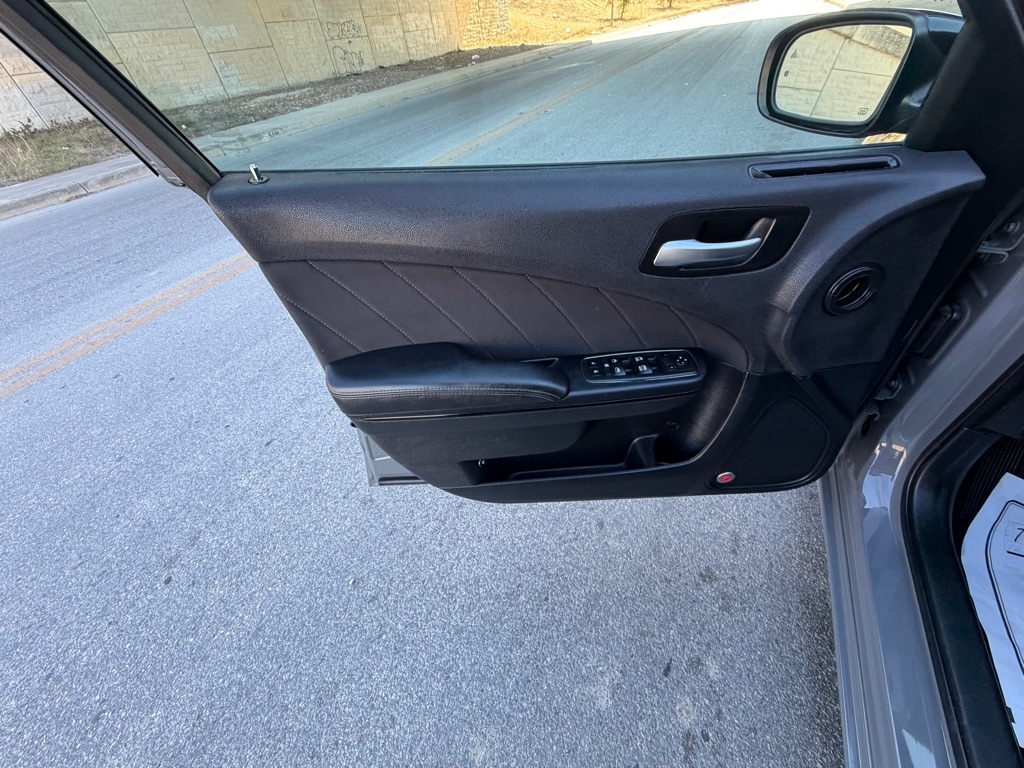 Dodge Charger SXT 2017