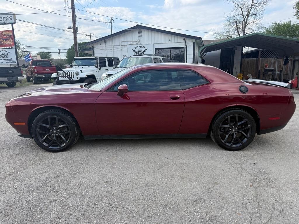 Dodge Challenger SXT 2021