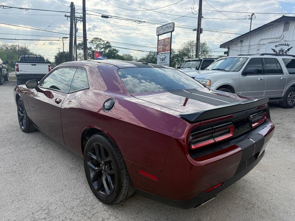 Dodge Challenger SXT 2021
