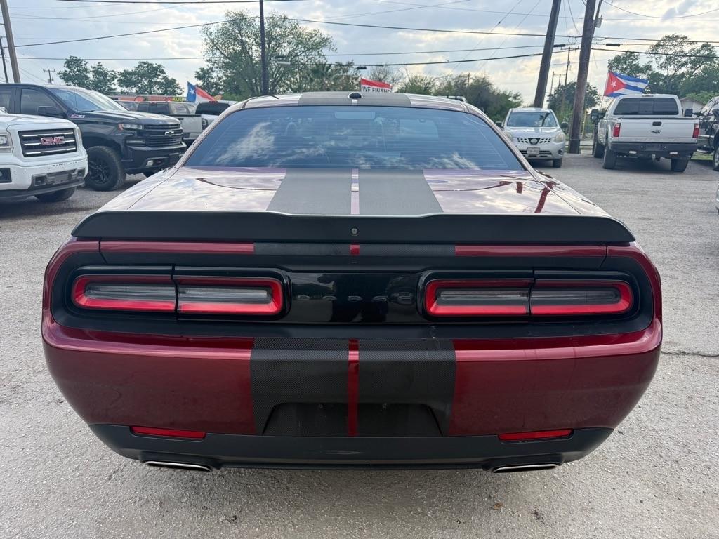 Dodge Challenger SXT 2021