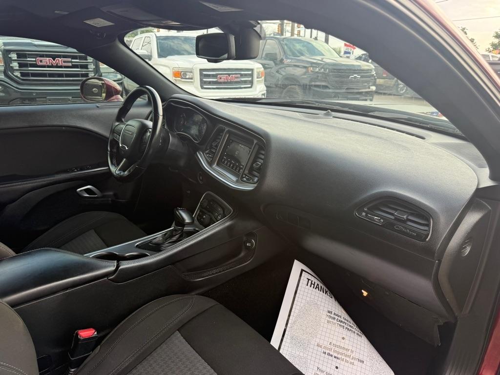 Dodge Challenger SXT 2021