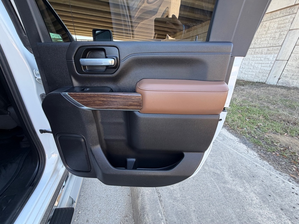 Chevrolet Silverado 2500HD High Country Crew Cab Long Box 4WD 2021