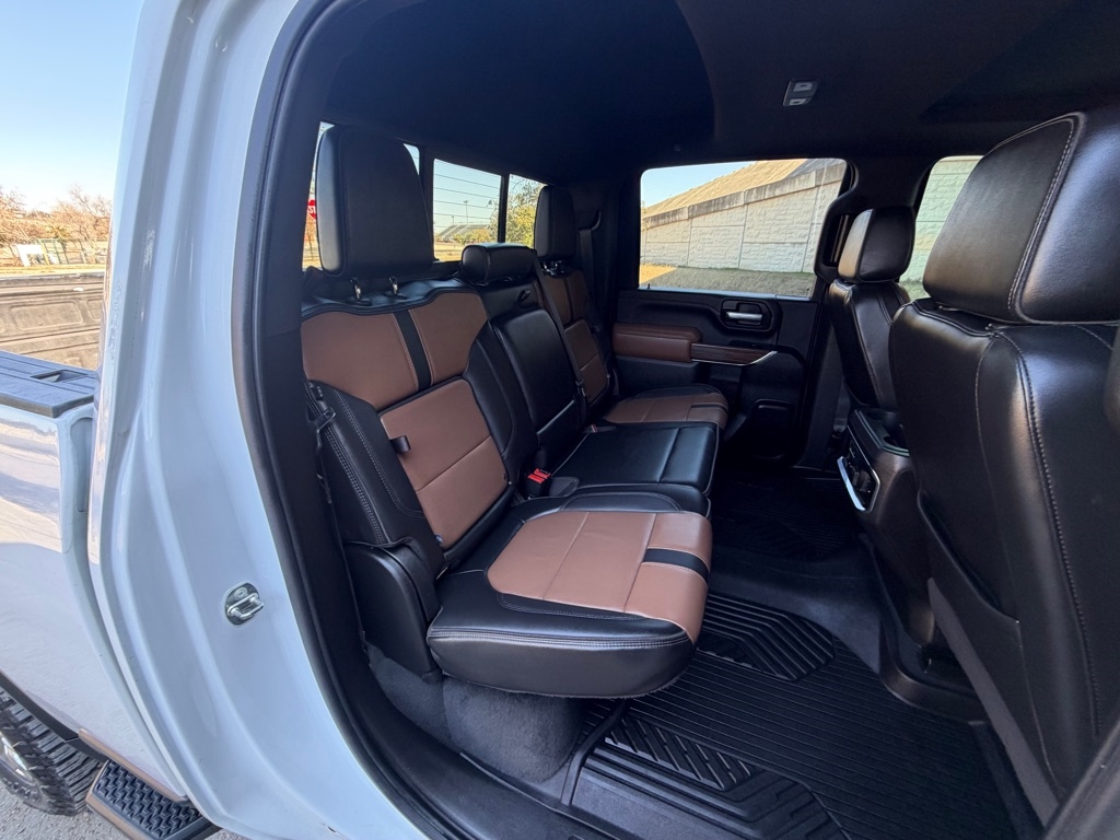 Chevrolet Silverado 2500HD High Country Crew Cab Long Box 4WD 2021