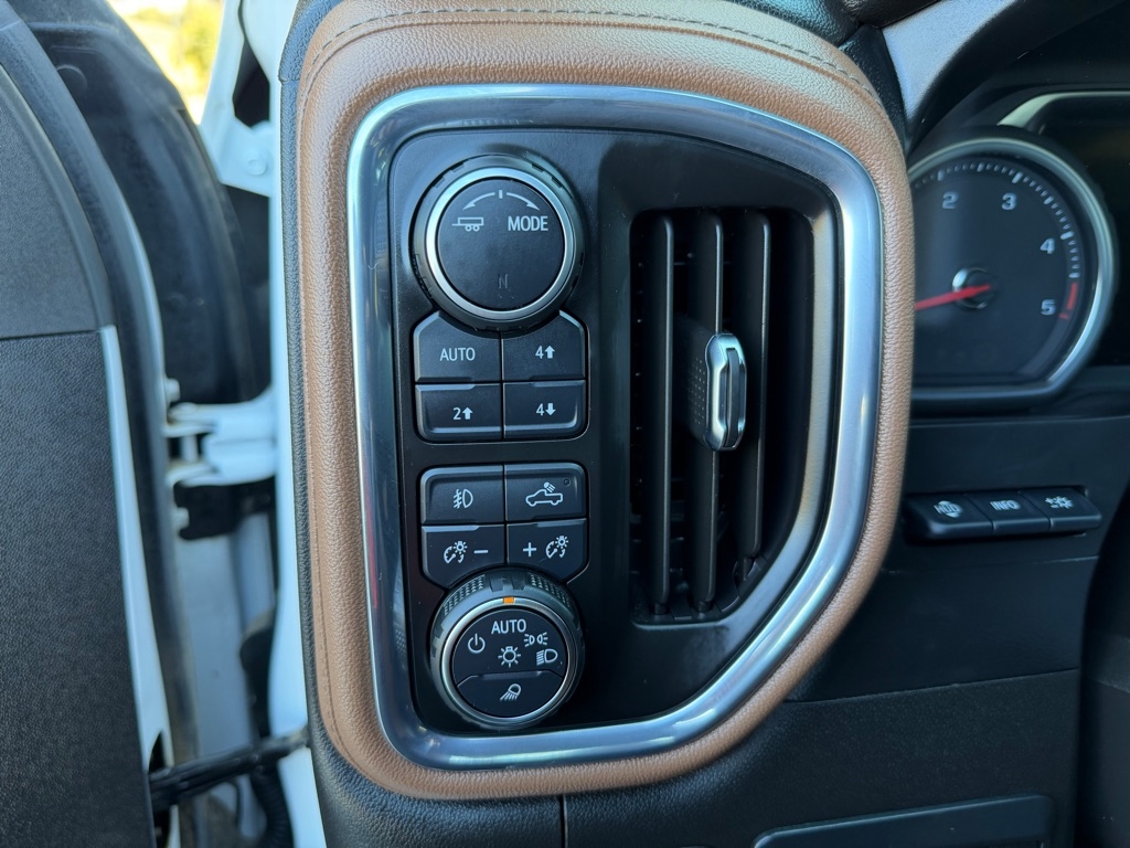 Chevrolet Silverado 2500HD High Country Crew Cab Long Box 4WD 2021