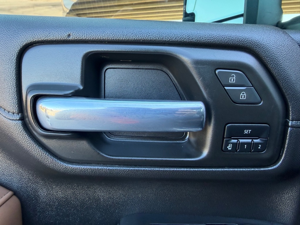 Chevrolet Silverado 2500HD High Country Crew Cab Long Box 4WD 2021