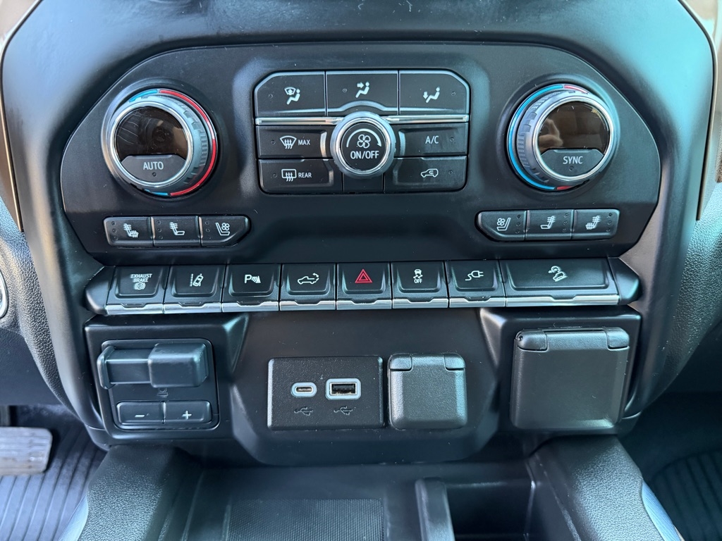 Chevrolet Silverado 2500HD High Country Crew Cab Long Box 4WD 2021