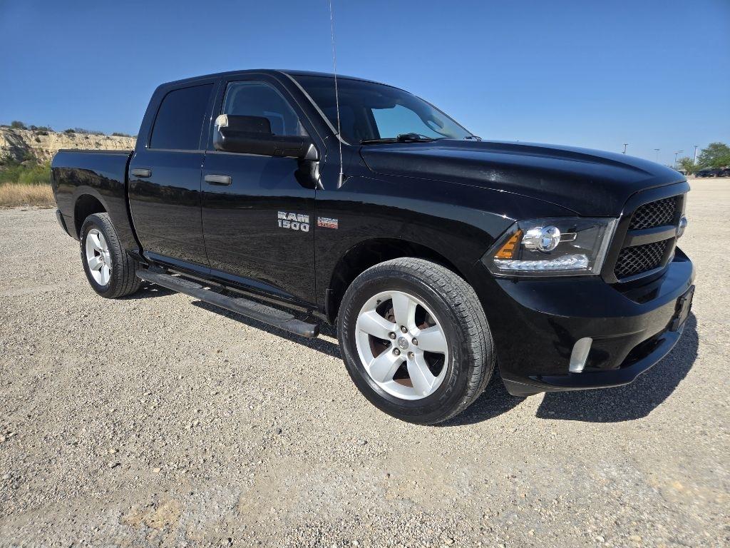 RAM 1500 Tradesman Crew Cab SWB 4WD 2015