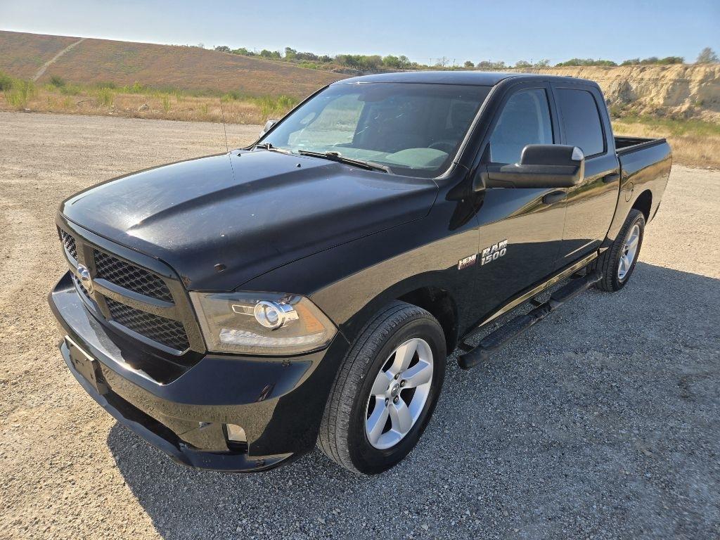RAM 1500 Tradesman Crew Cab SWB 4WD 2015