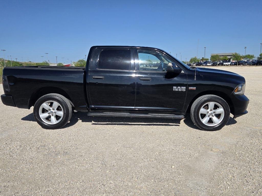 RAM 1500 Tradesman Crew Cab SWB 4WD 2015