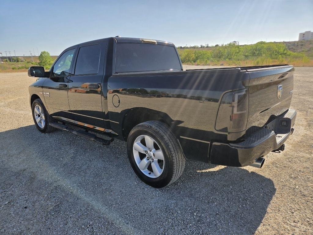 RAM 1500 Tradesman Crew Cab SWB 4WD 2015