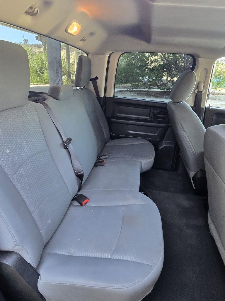 RAM 1500 Tradesman Crew Cab SWB 4WD 2015