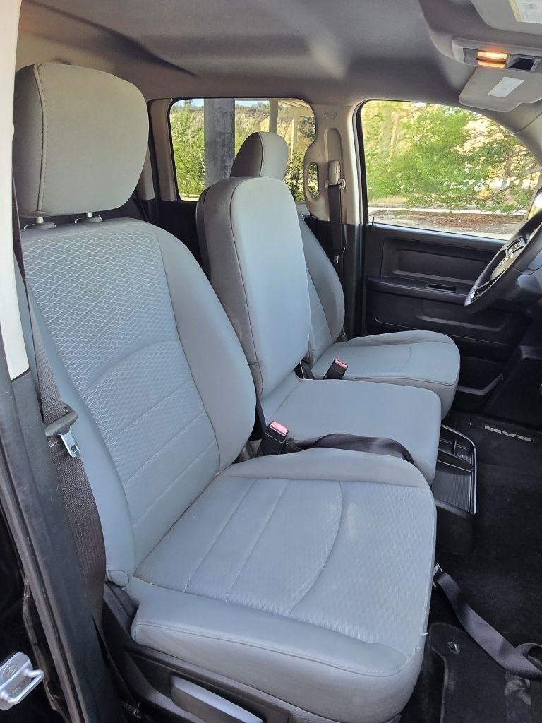 RAM 1500 Tradesman Crew Cab SWB 4WD 2015