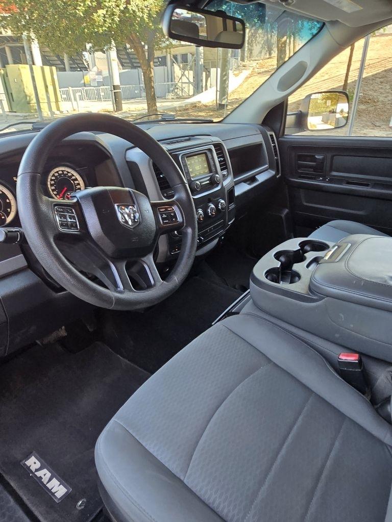 RAM 1500 Tradesman Crew Cab SWB 4WD 2015