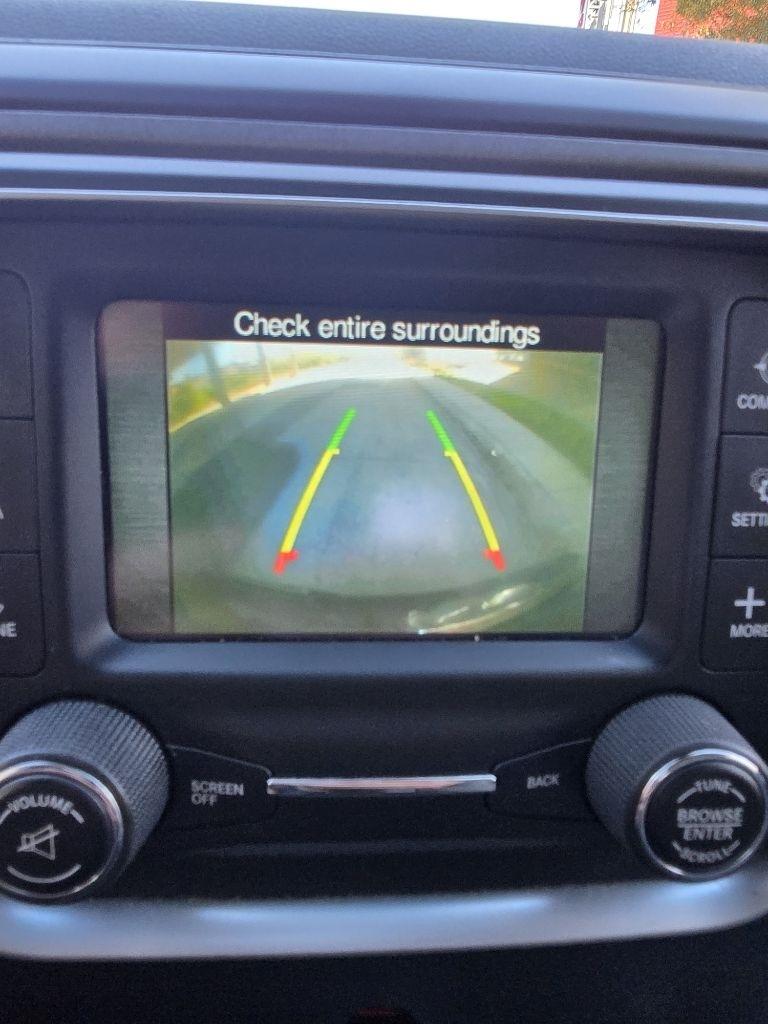 RAM 1500 Tradesman Crew Cab SWB 4WD 2015