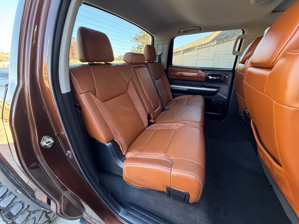 Toyota Tundra Platinum CrewMax 5.7L FFV 4WD 2014