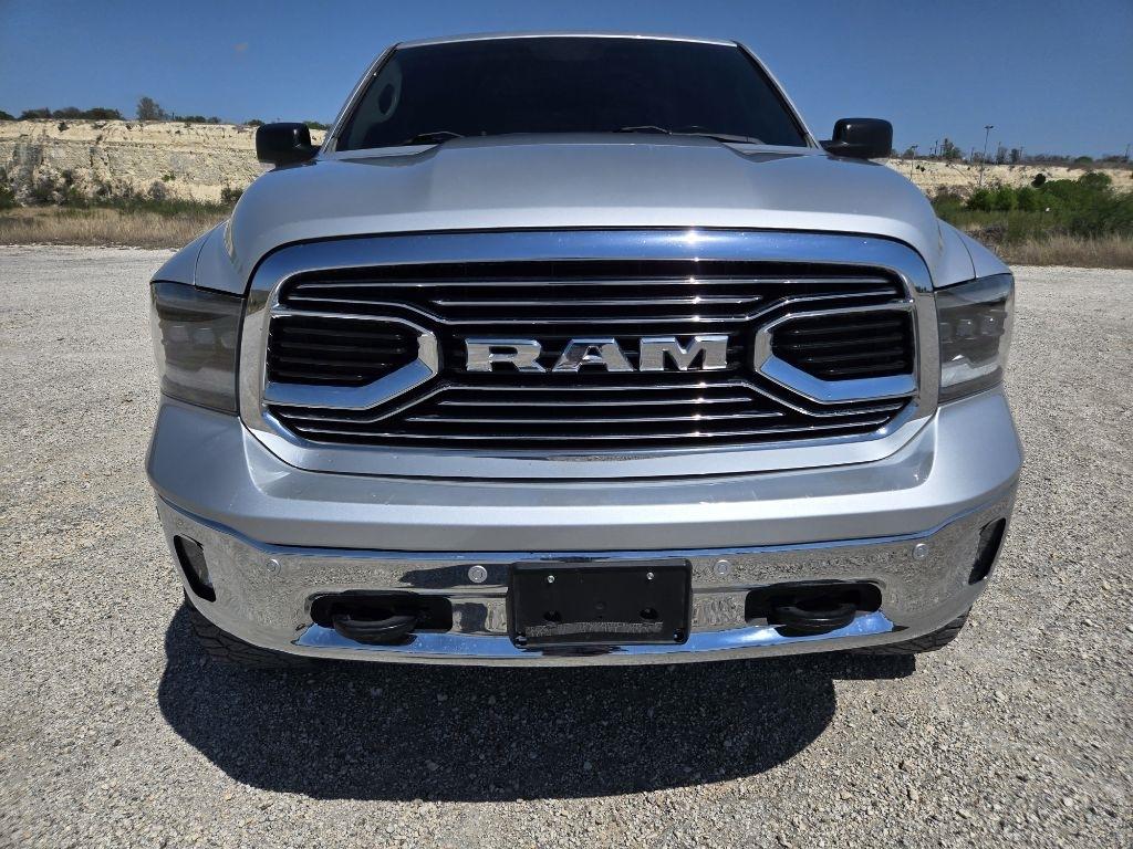RAM 1500 SLT Crew Cab SWB 4WD 2017