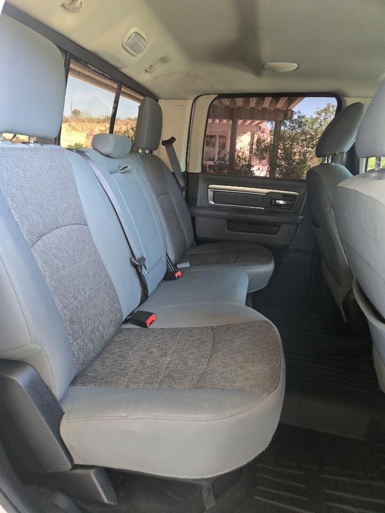 RAM 1500 SLT Crew Cab SWB 4WD 2017