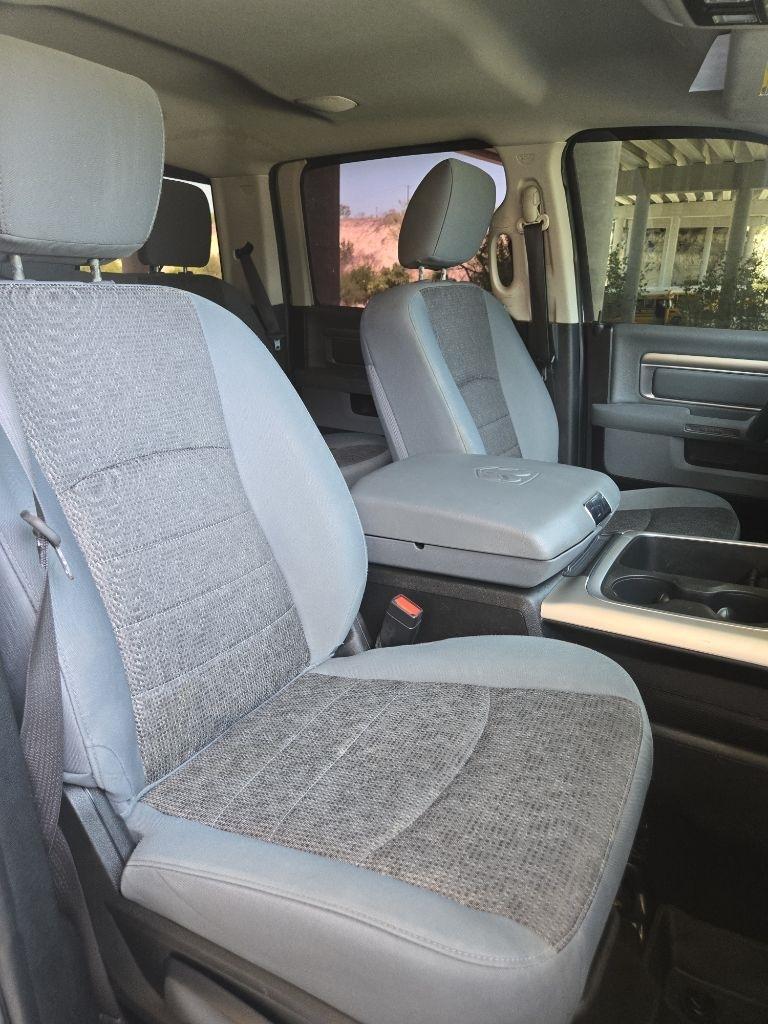 RAM 1500 SLT Crew Cab SWB 4WD 2017