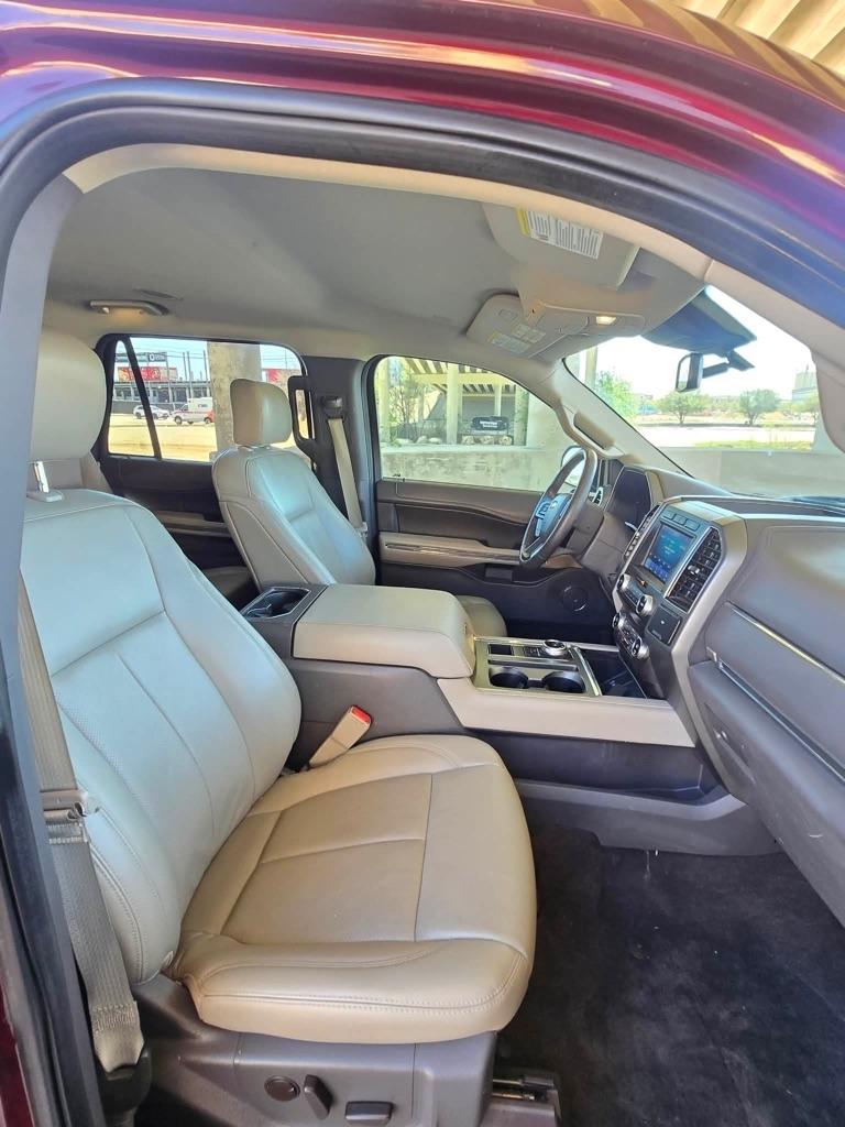 Ford Expedition XLT 2020