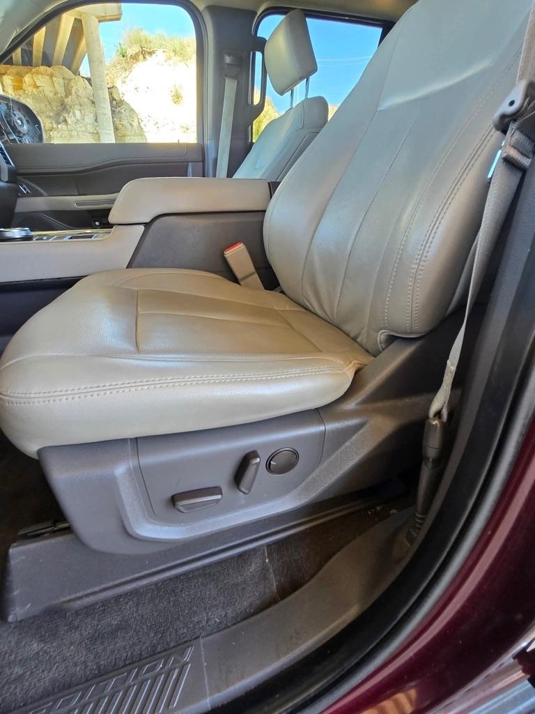 Ford Expedition XLT 2020