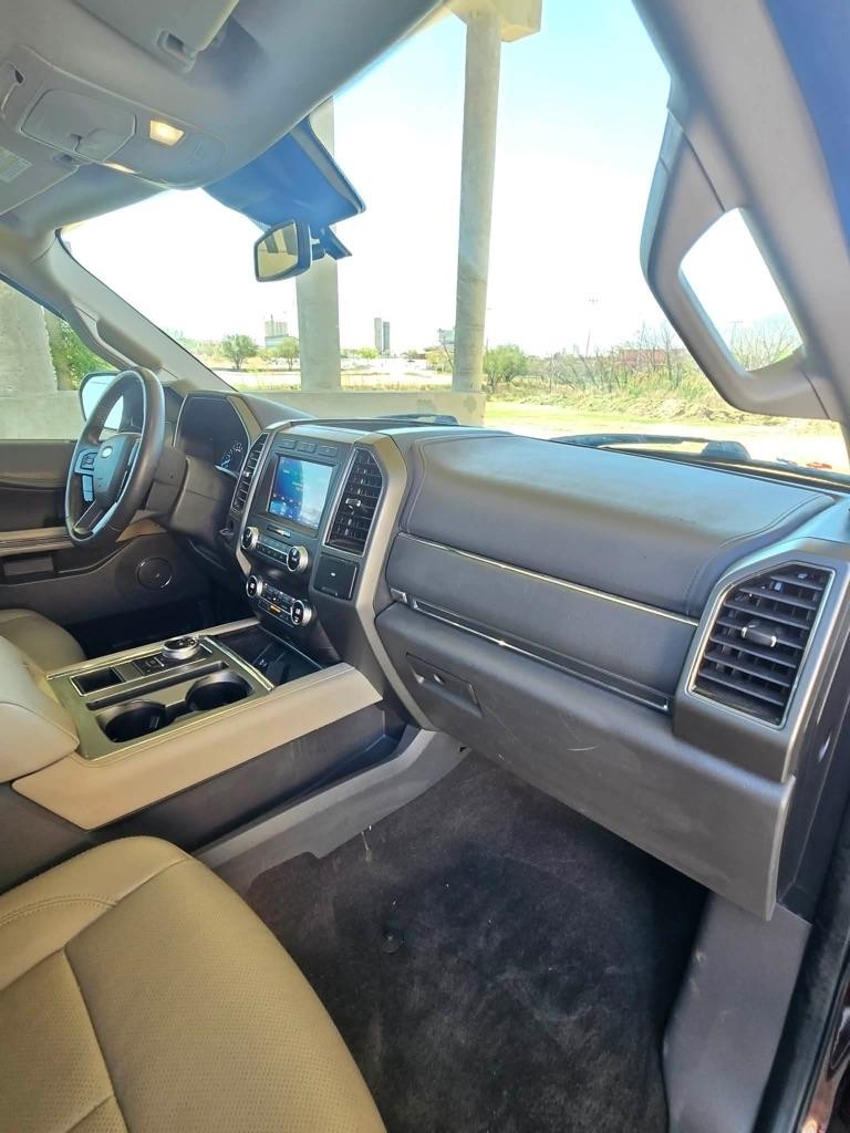 Ford Expedition XLT 2020