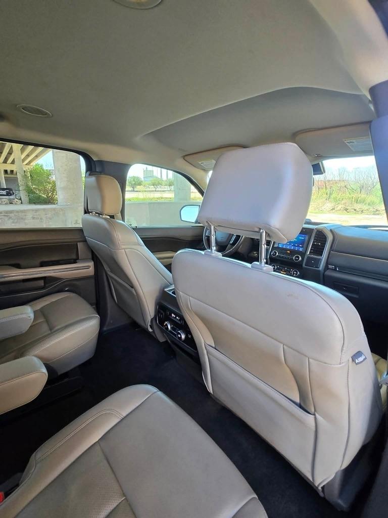 Ford Expedition XLT 2020