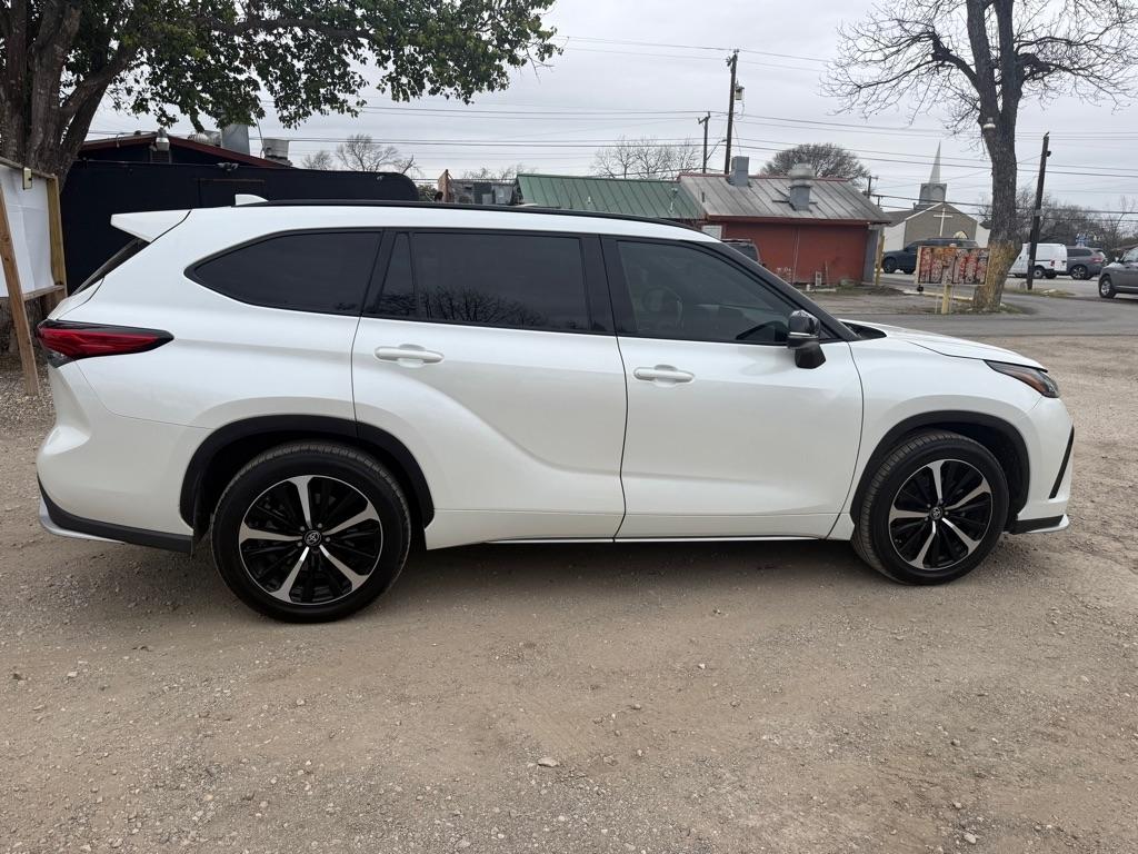 Toyota Highlander XSE FWD V6 2021