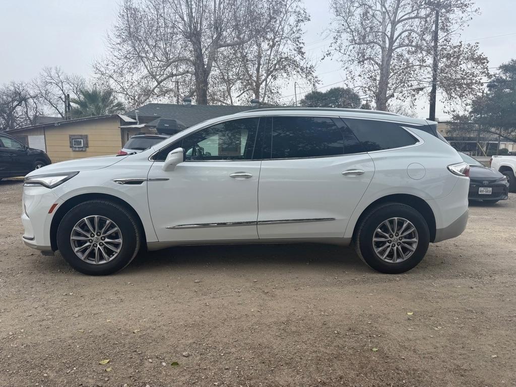 Buick Enclave Essence FWD 2023