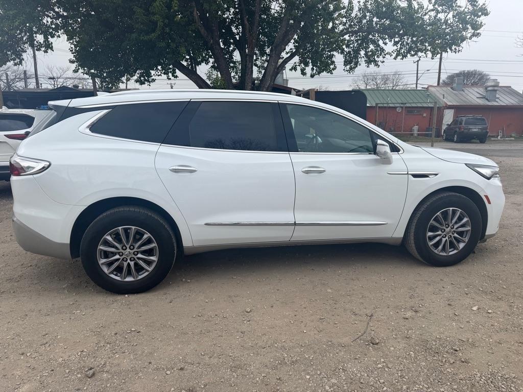 Buick Enclave Essence FWD 2023