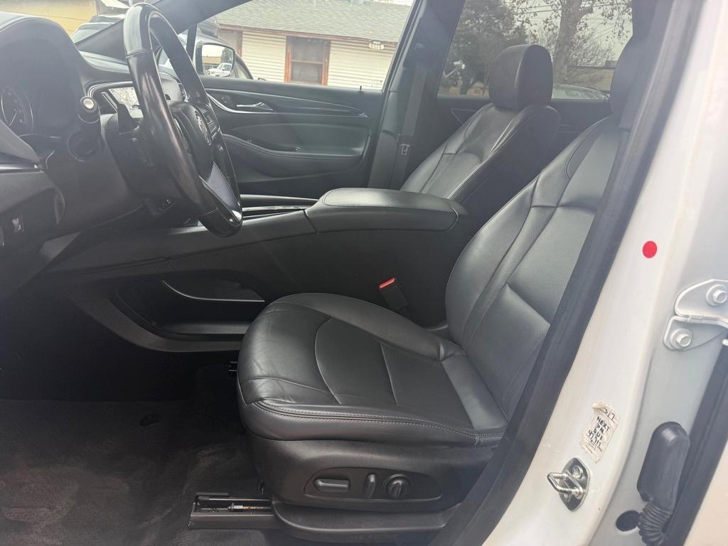 Buick Enclave Essence FWD 2023