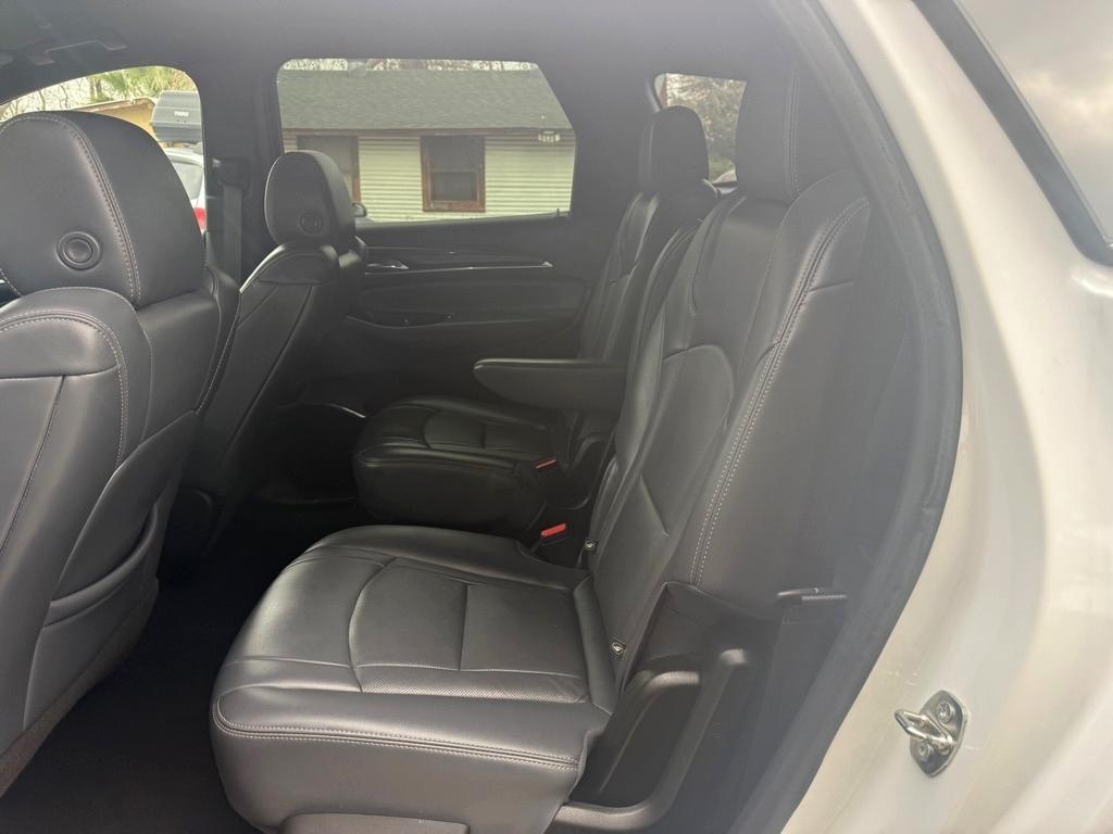 Buick Enclave Essence FWD 2023